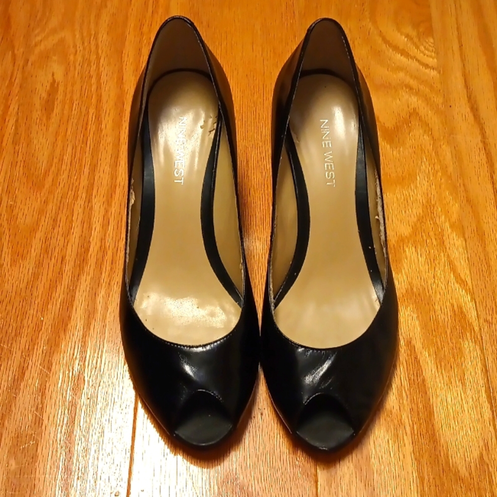 Nine West Black leather open toed heels size 8.5